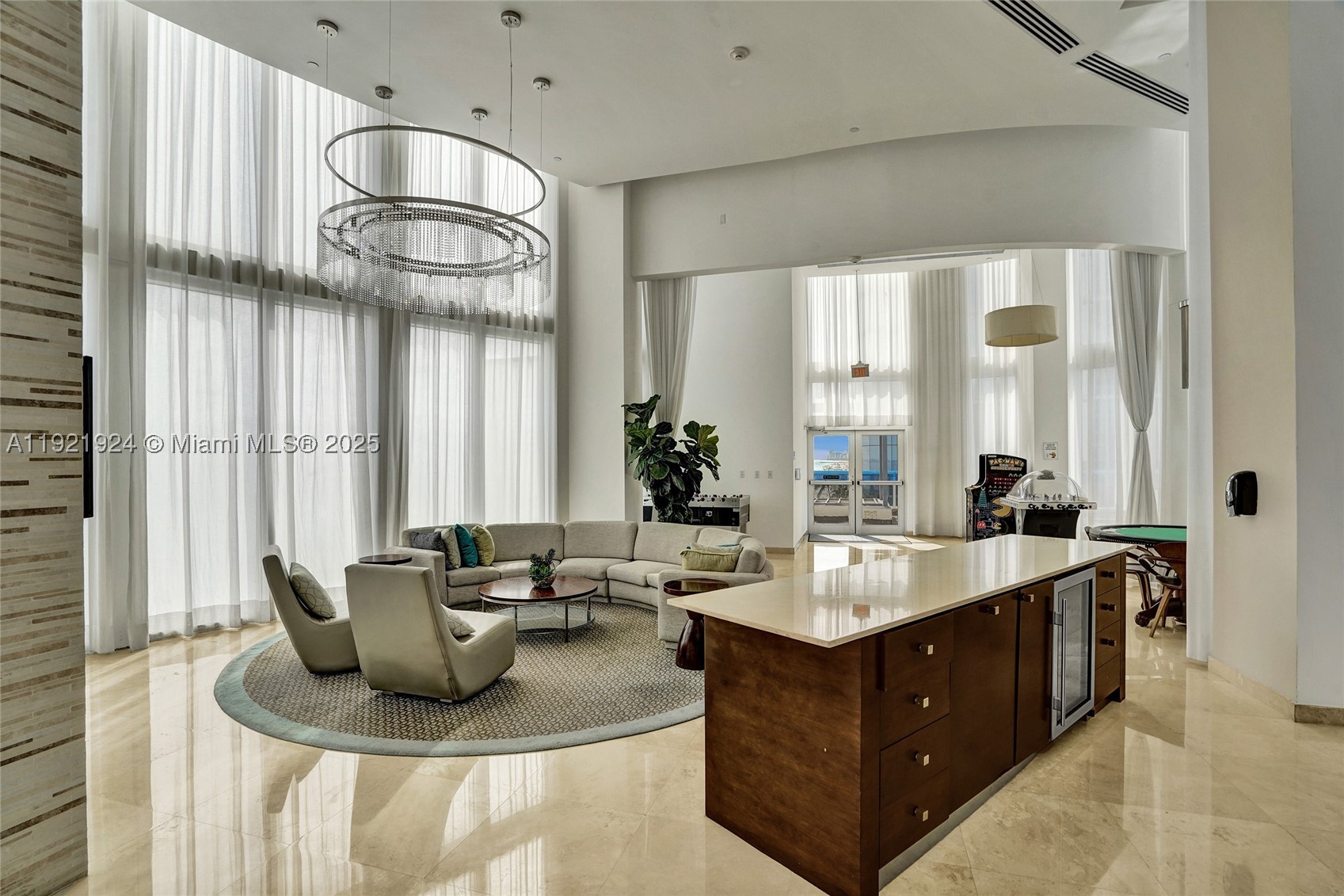 TDR TOWER III CONDO - Residential