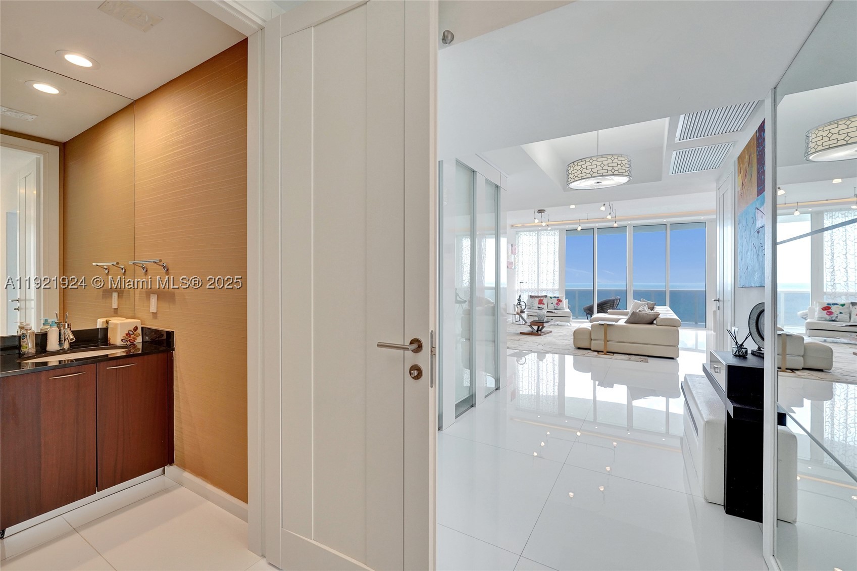 TDR TOWER III CONDO - Residential