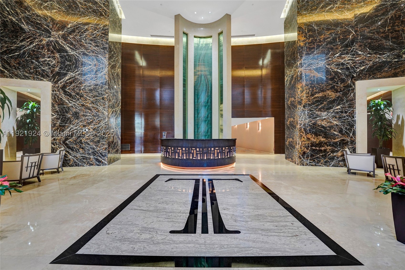 TDR TOWER III CONDO - Residential