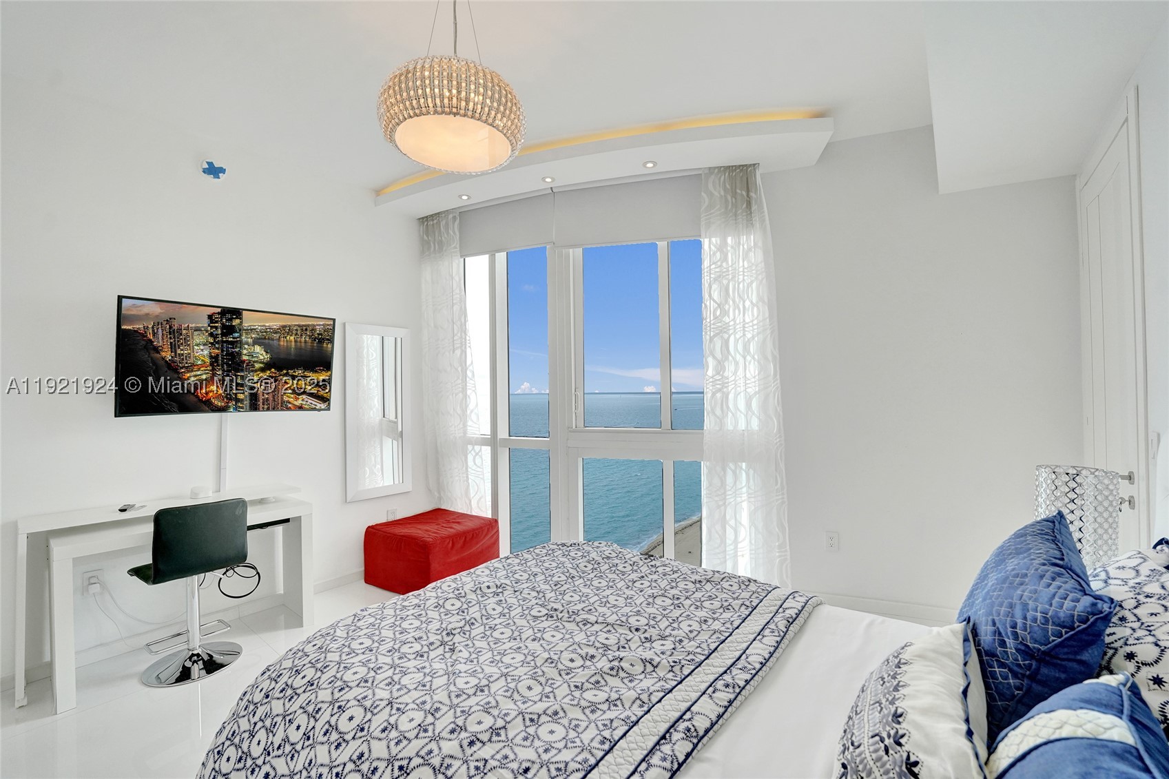 TDR TOWER III CONDO - Residential