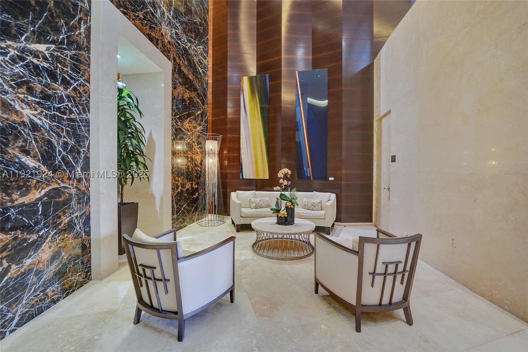 TDR TOWER III CONDO - Residential