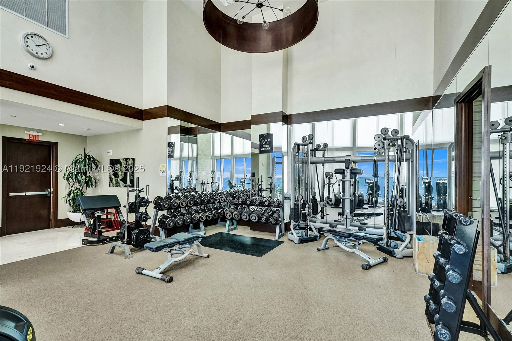 TDR TOWER III CONDO - Residential