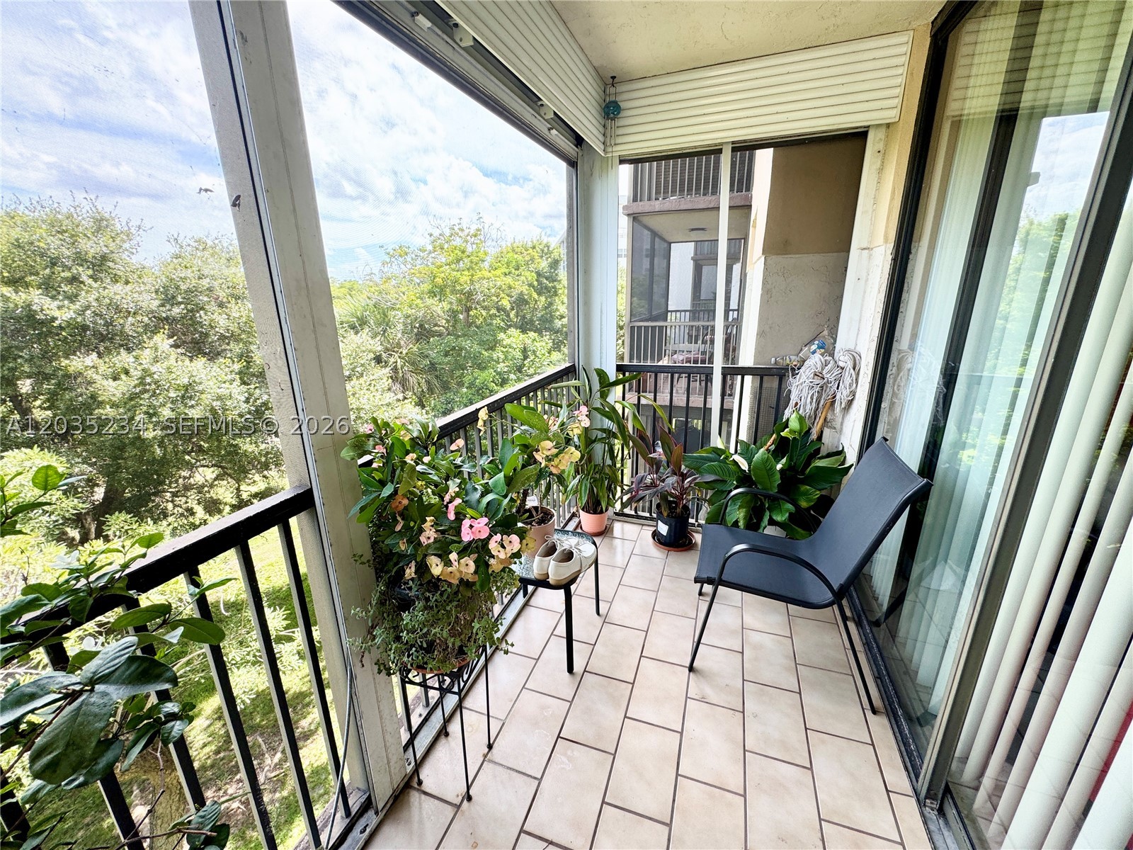 INVERWOOD CONDO - Residential