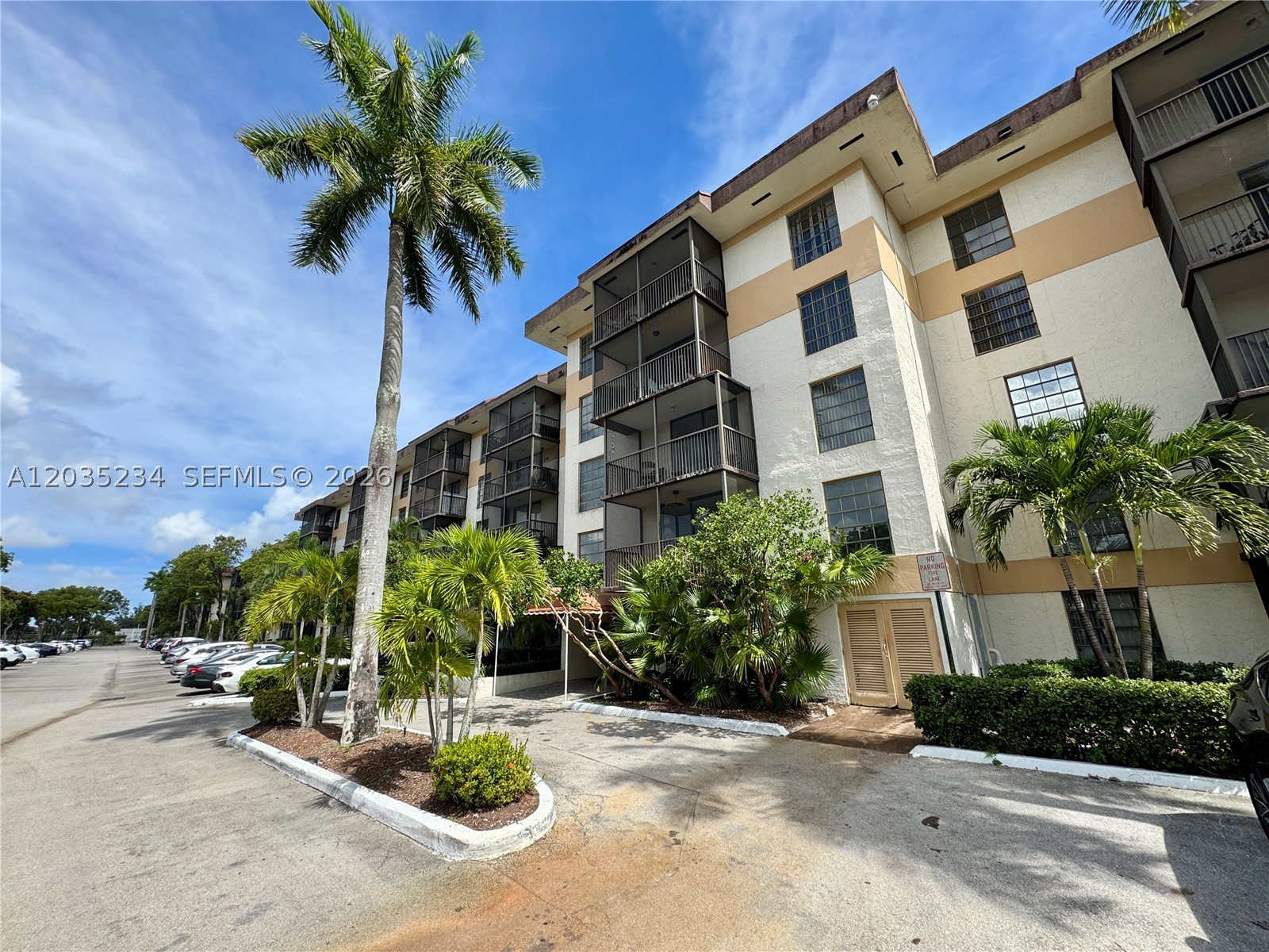 INVERWOOD CONDO - Residential