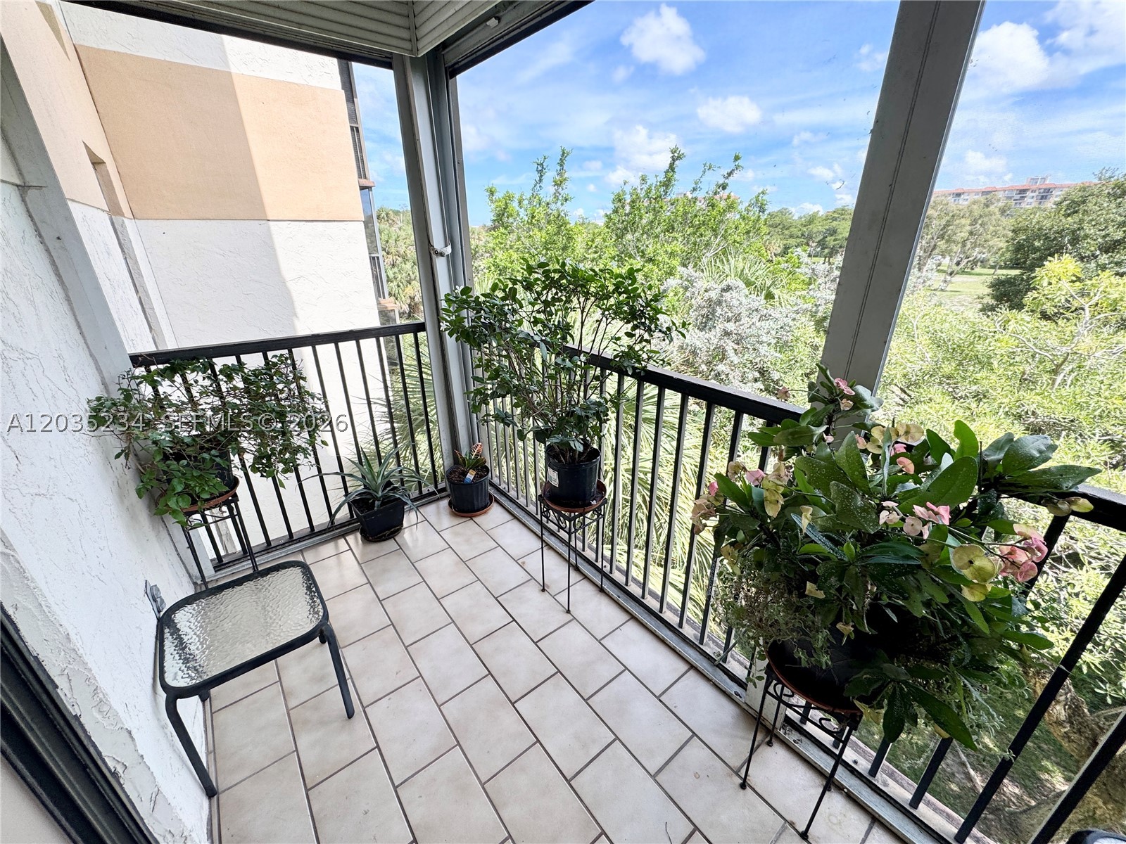 INVERWOOD CONDO - Residential