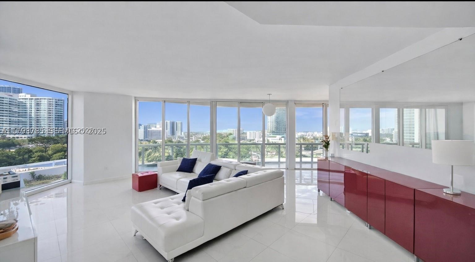 ST TROPEZ OCEAN CONDO - Residential