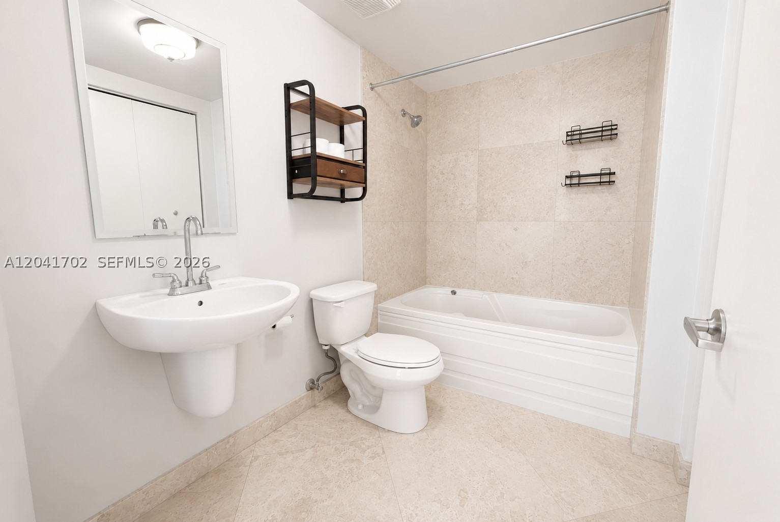 NEO VERTIKA CONDO - Residential Lease