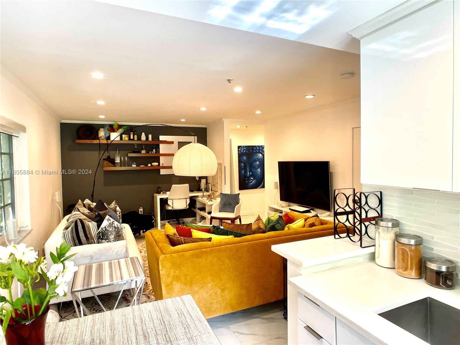 EUCLID 600 CONDO - Residential Lease