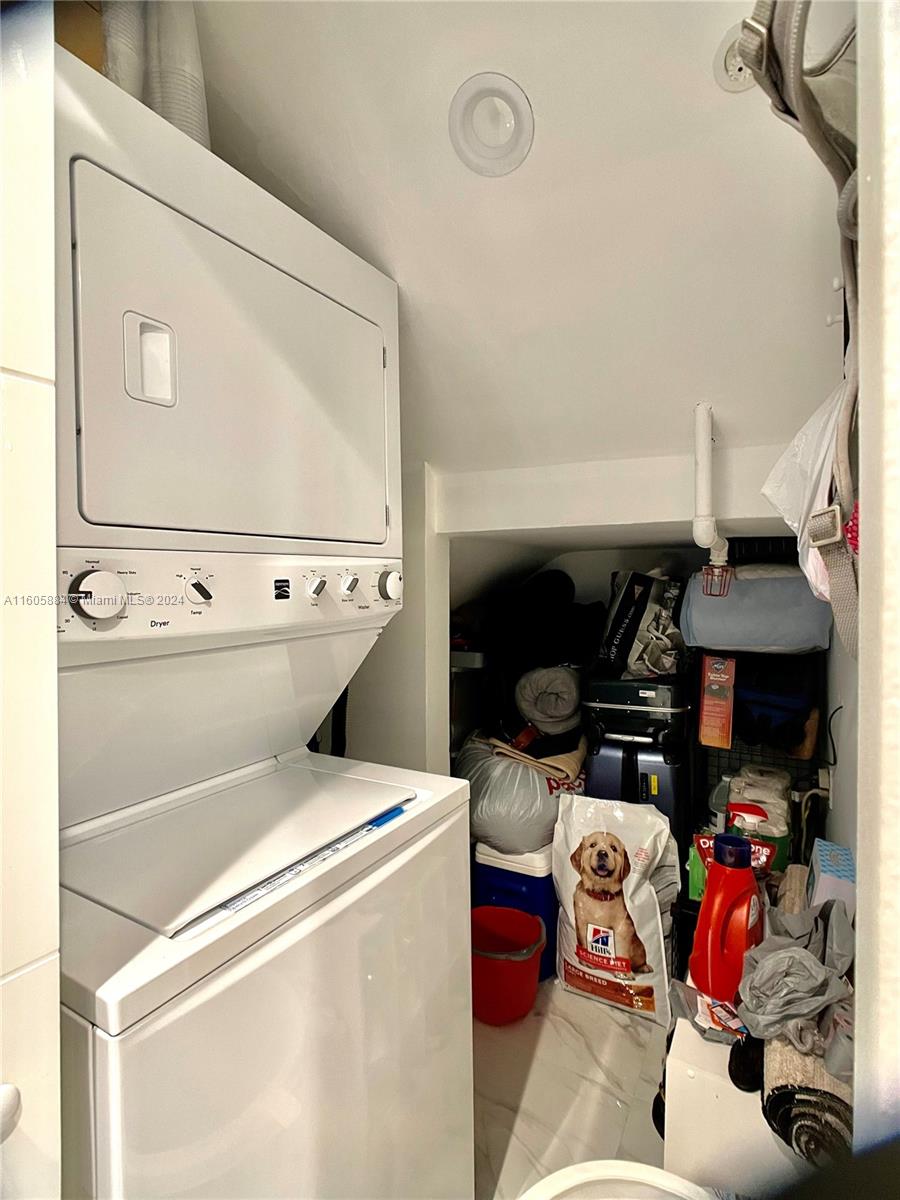EUCLID 600 CONDO - Residential Lease