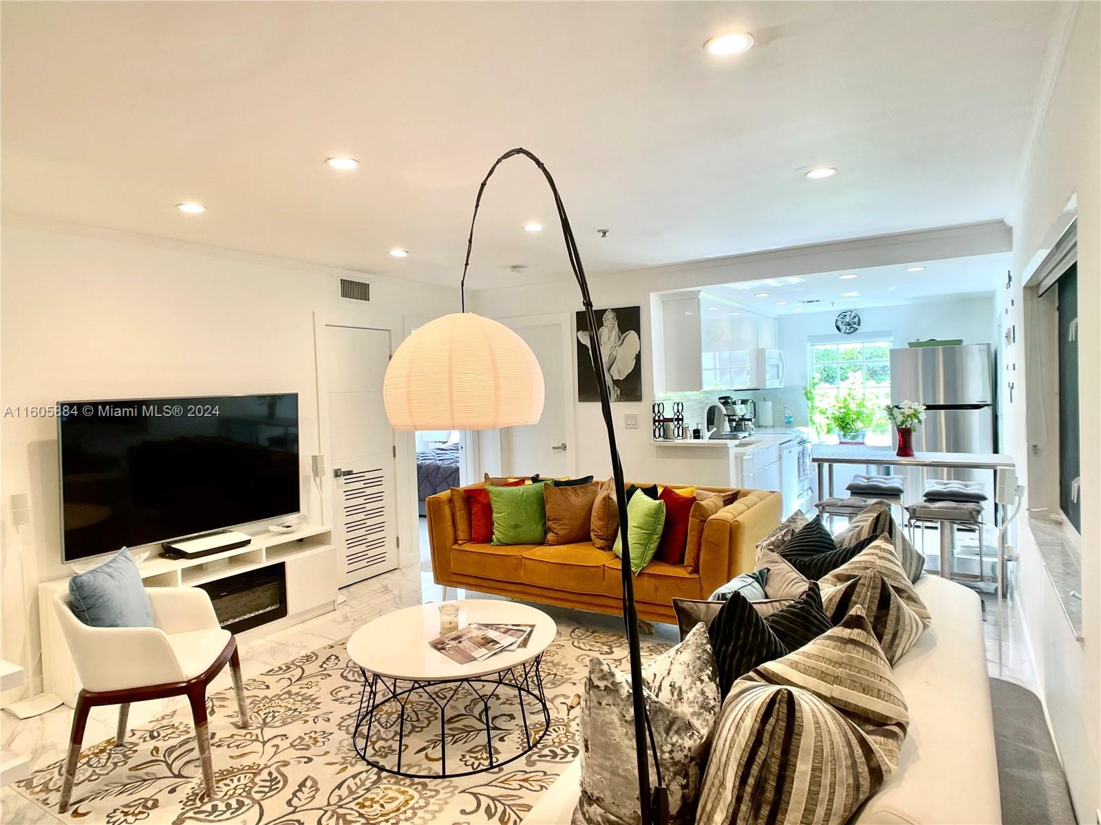 EUCLID 600 CONDO - Residential Lease