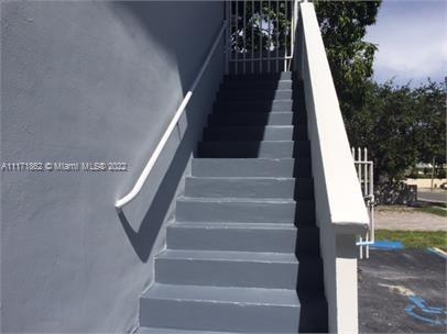 NORTH HOLLYWOOD - Residential Lease