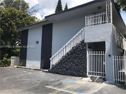 NORTH HOLLYWOOD - Residential Lease