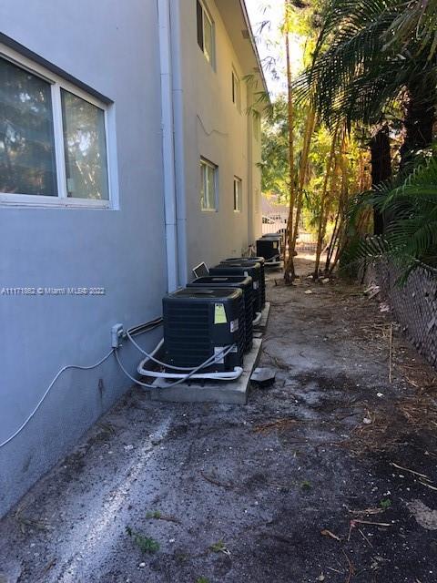 NORTH HOLLYWOOD - Residential Lease