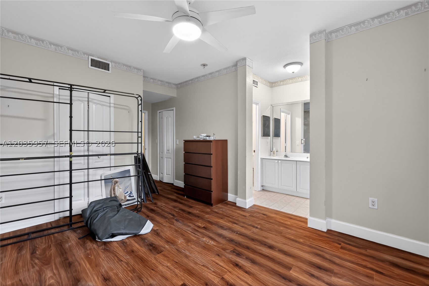 HAWKSNEST 1ST ADDN - Residential