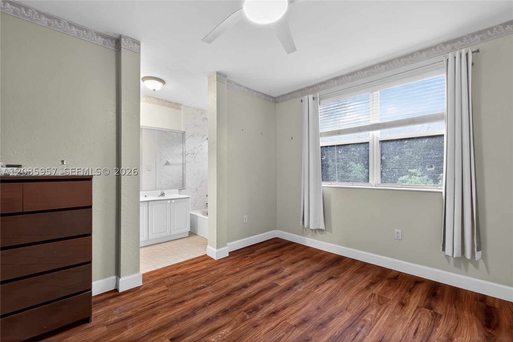 HAWKSNEST 1ST ADDN - Residential