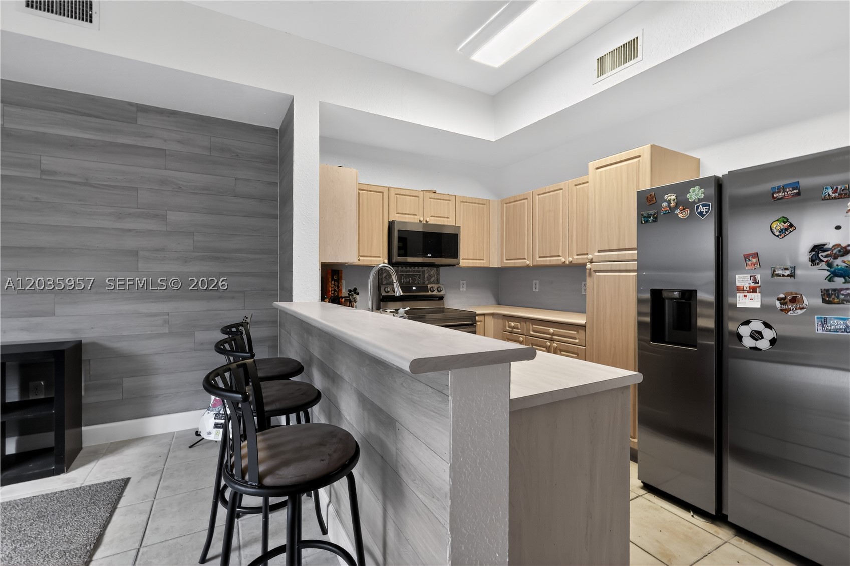 HAWKSNEST 1ST ADDN - Residential