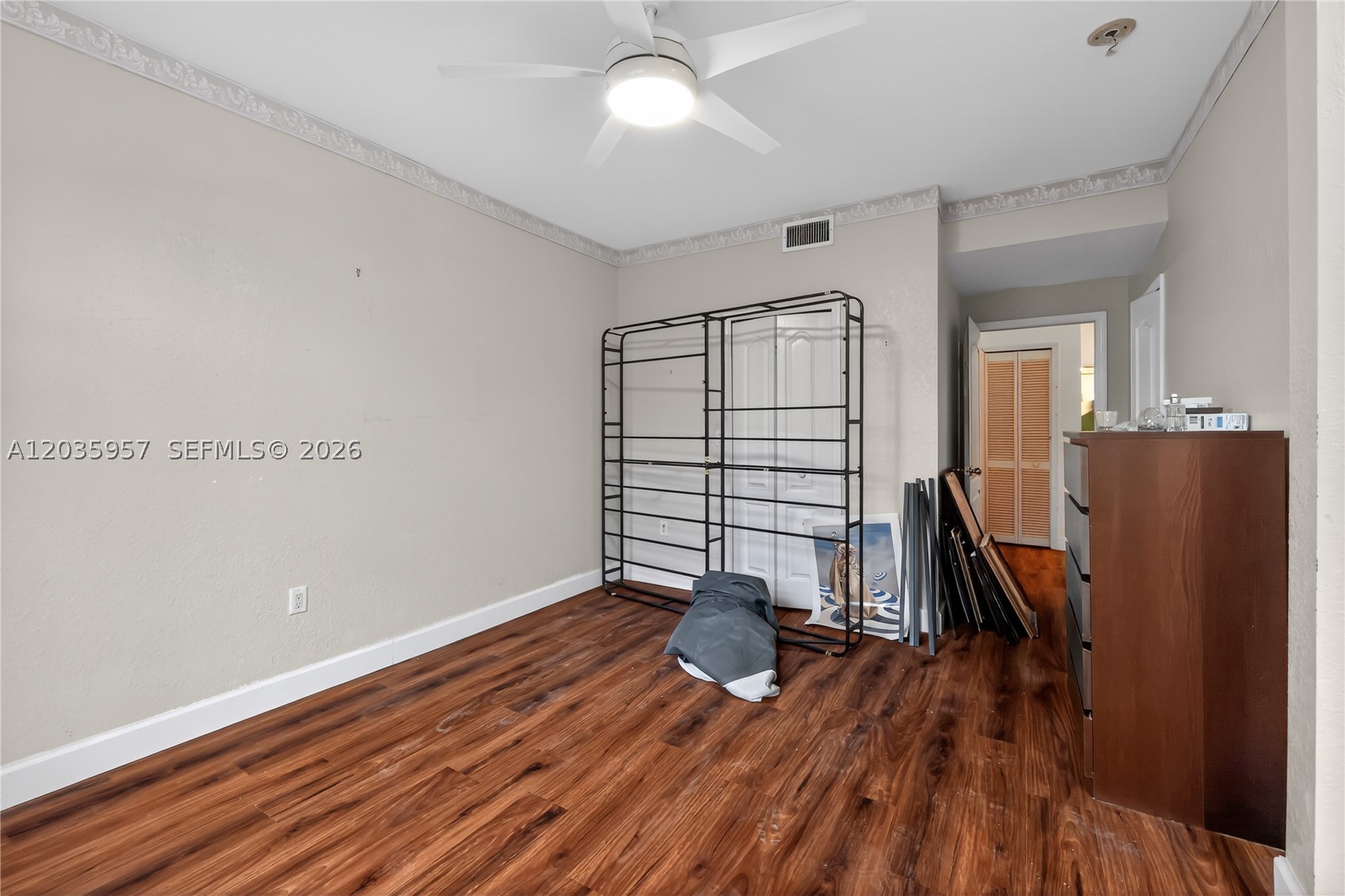 HAWKSNEST 1ST ADDN - Residential