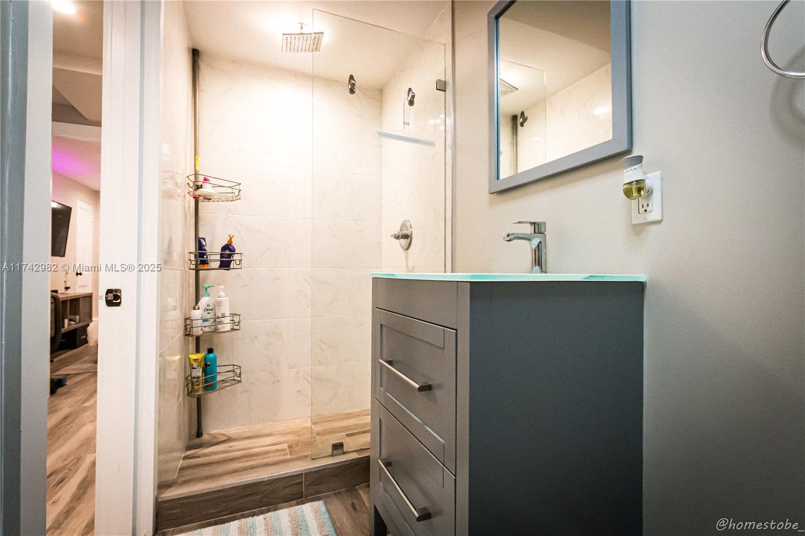 HOUSTON HEIGHTS - Residential Lease