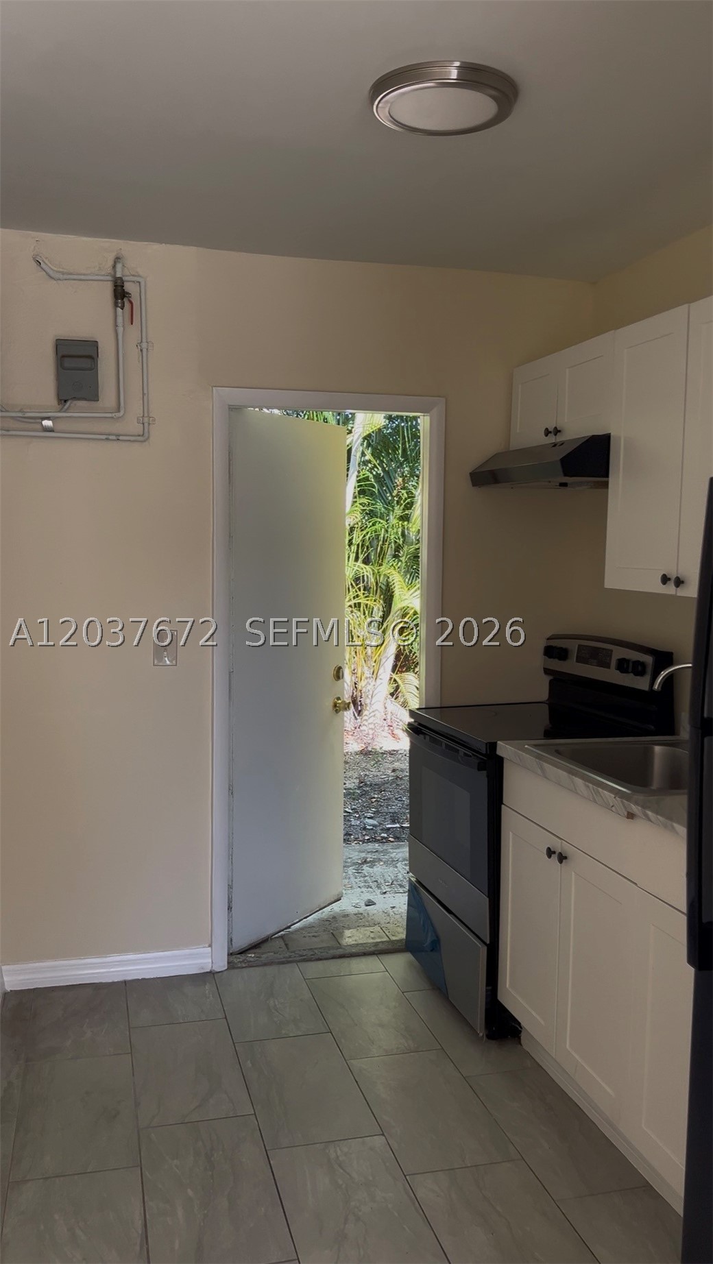 COLLEGE TRACT 2ND ADD - Residential Lease