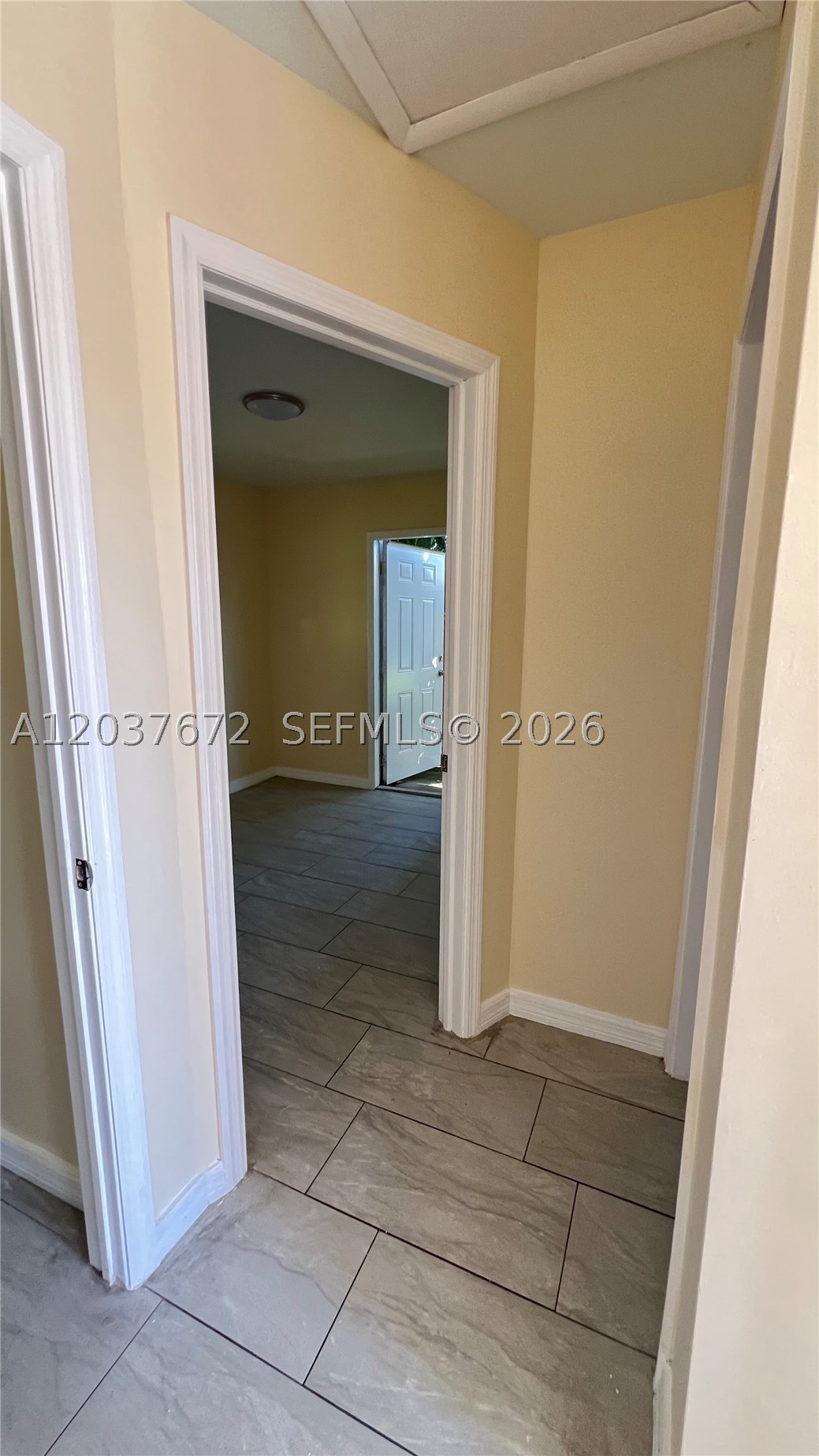 COLLEGE TRACT 2ND ADD - Residential Lease