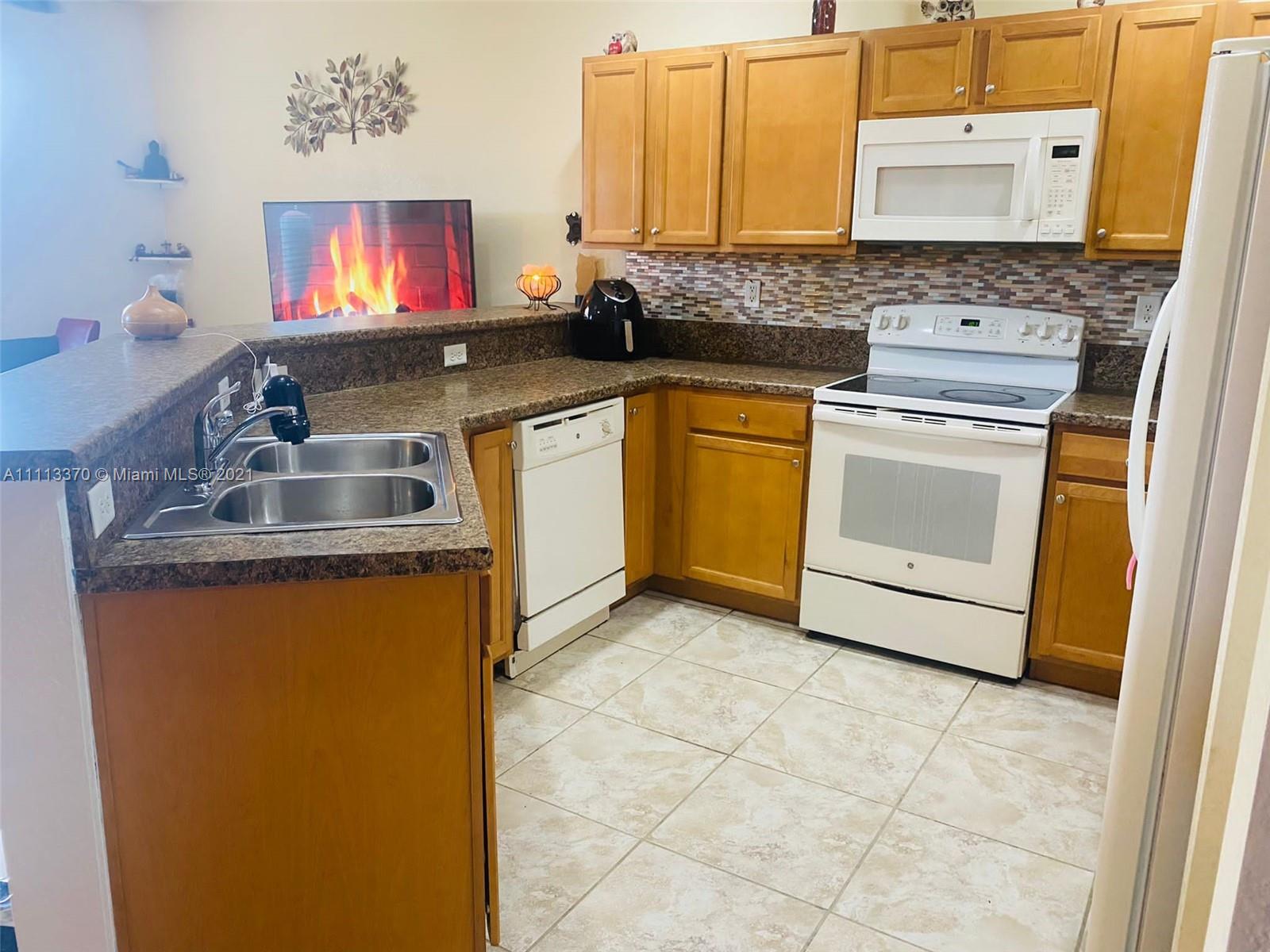 SILVER PALM WEST - Residential