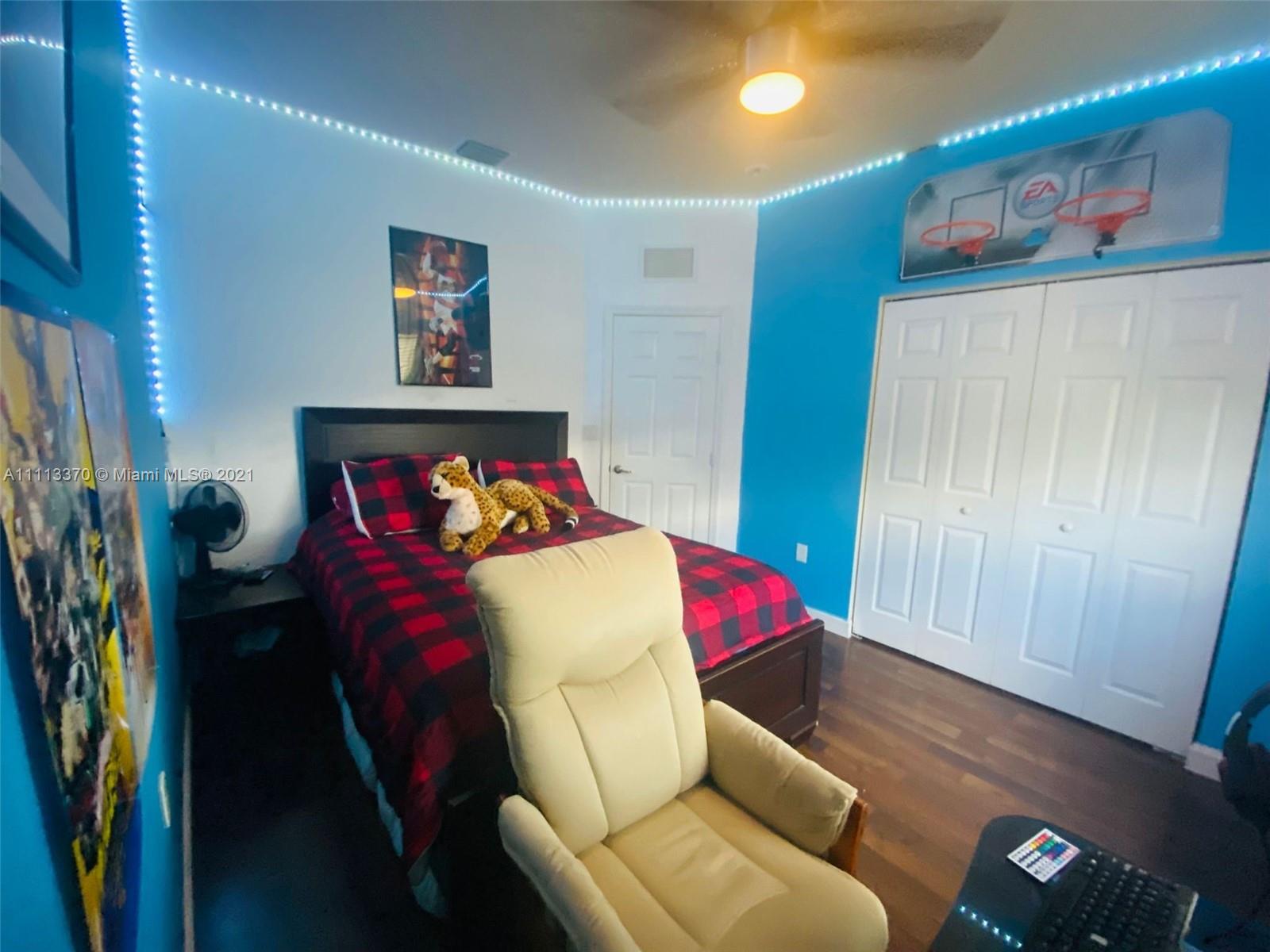 SILVER PALM WEST - Residential