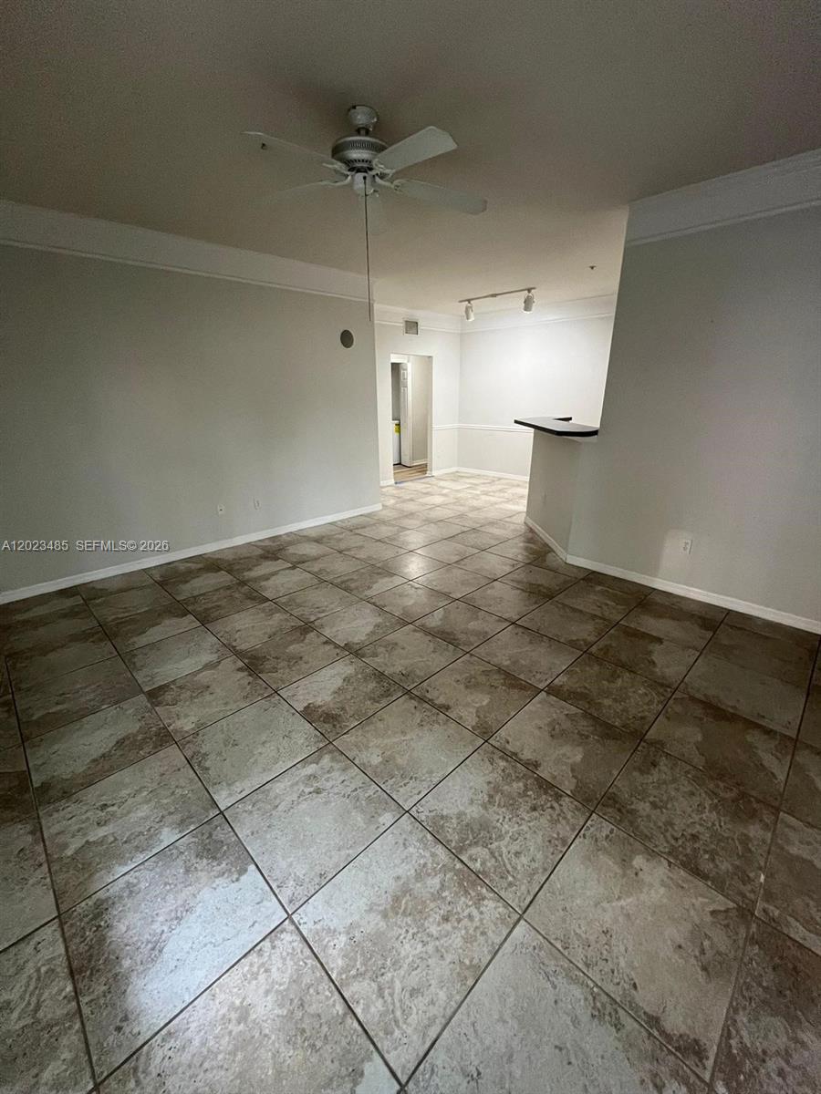 HAMPTONS/METROWEST - Residential