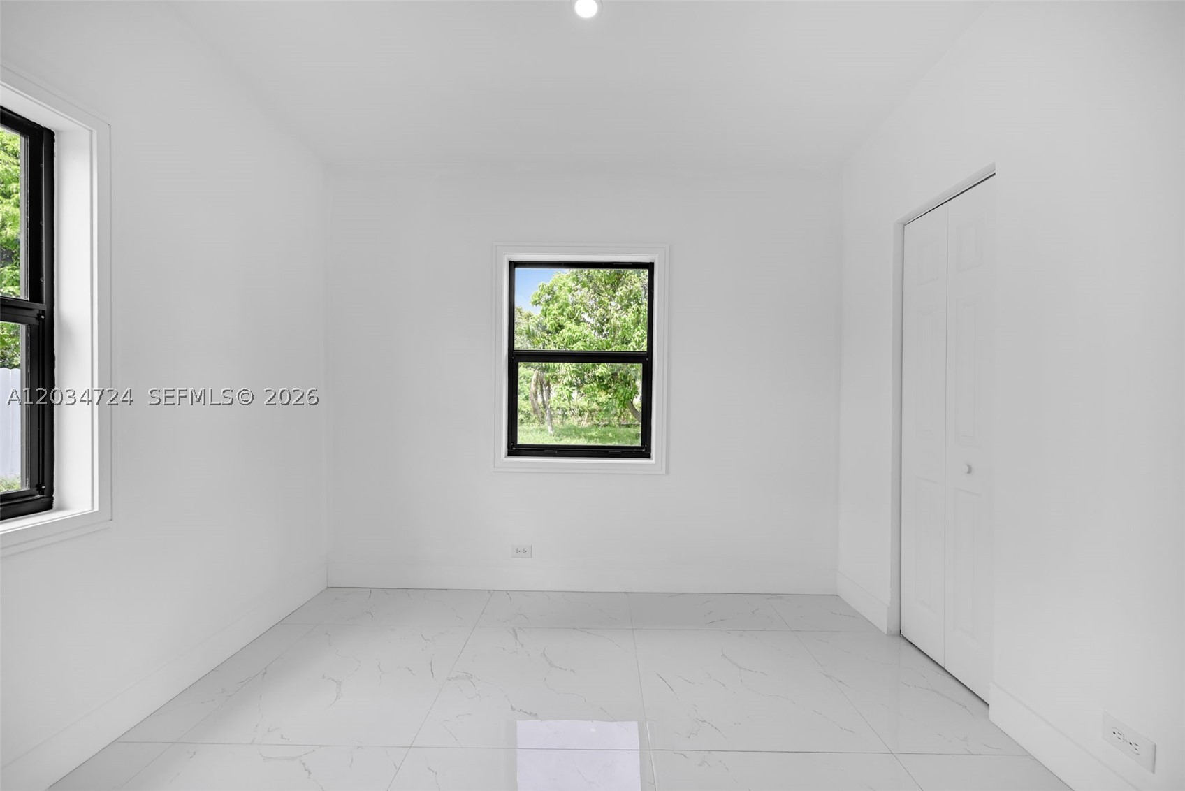 BUNCHE PARK - Residential