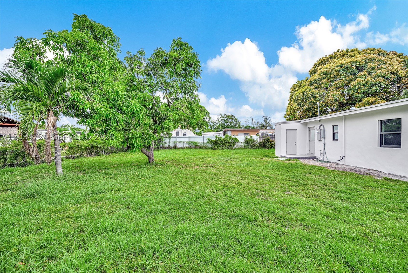 BUNCHE PARK - Residential