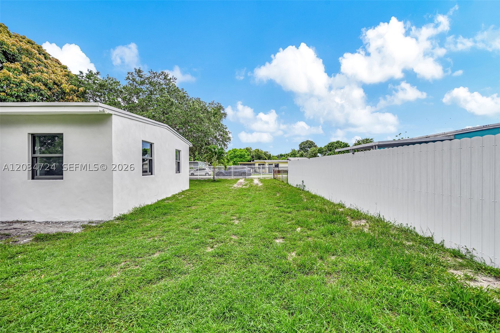 BUNCHE PARK - Residential