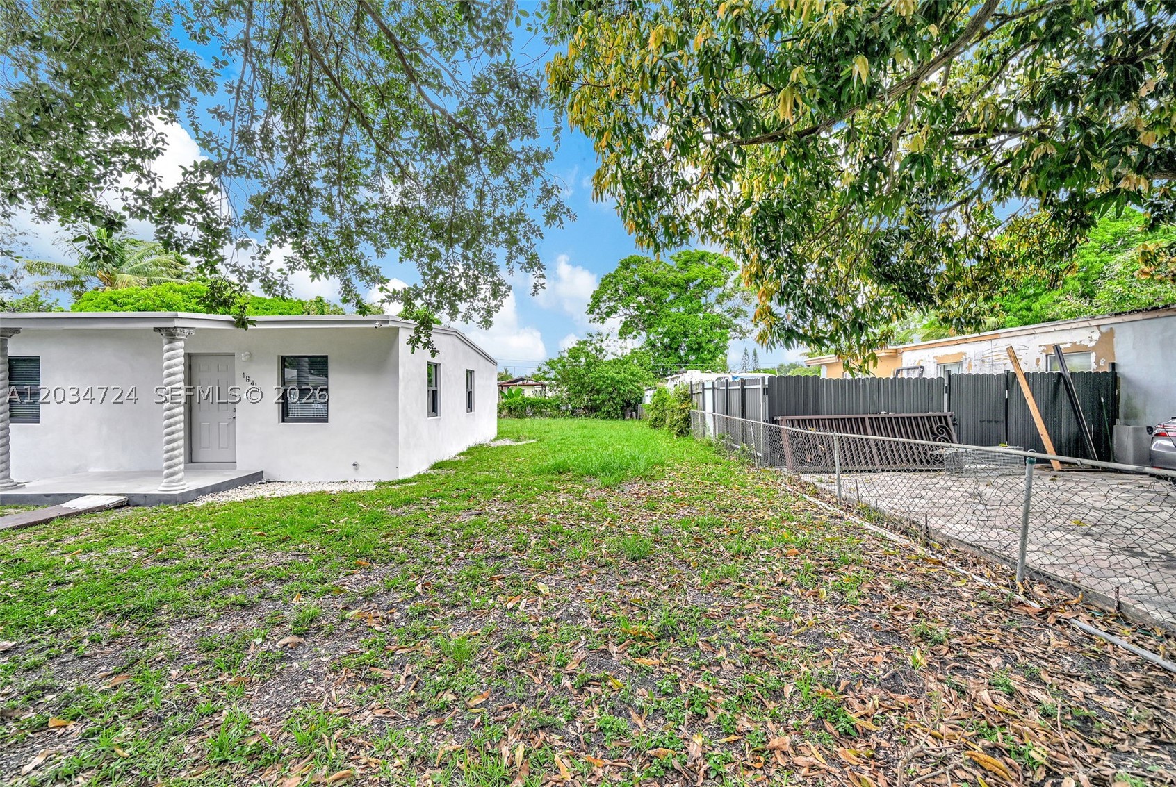 BUNCHE PARK - Residential