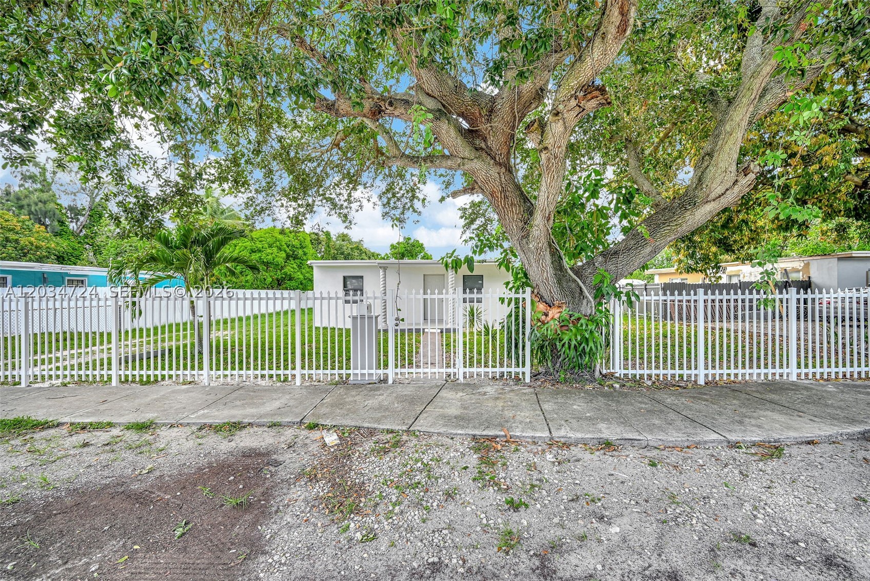 BUNCHE PARK - Residential
