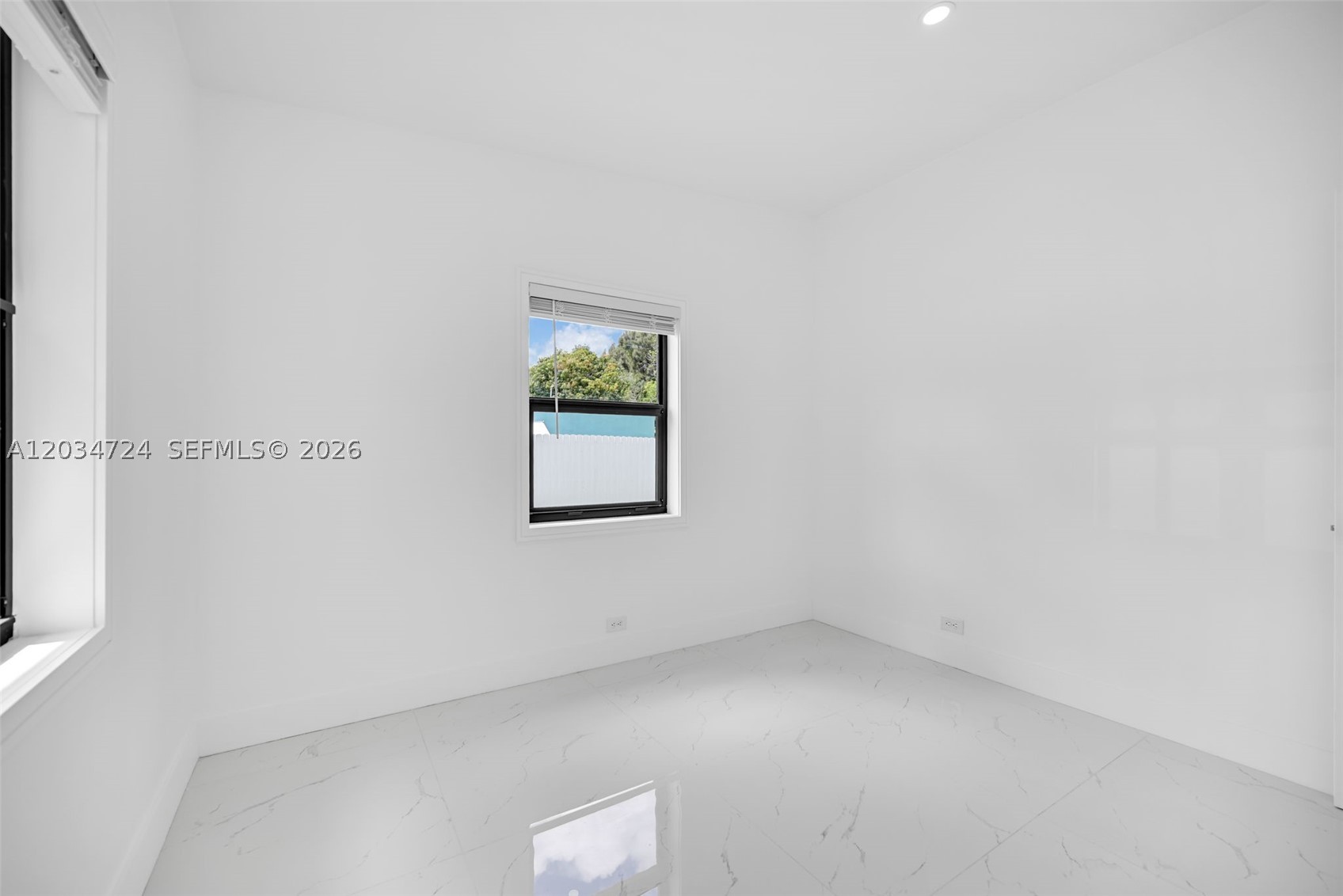 BUNCHE PARK - Residential