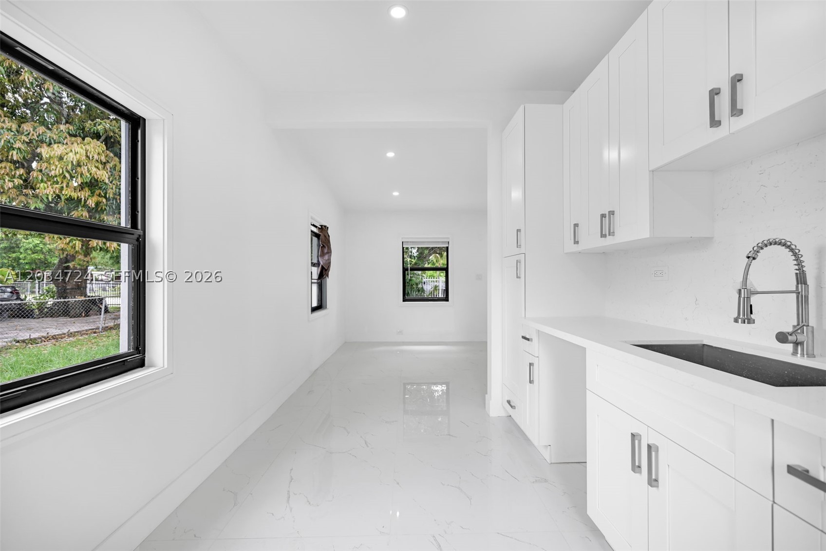 BUNCHE PARK - Residential