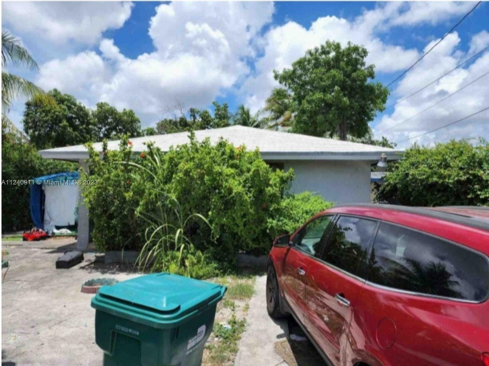 WEST BISCAYNE - Residential Income