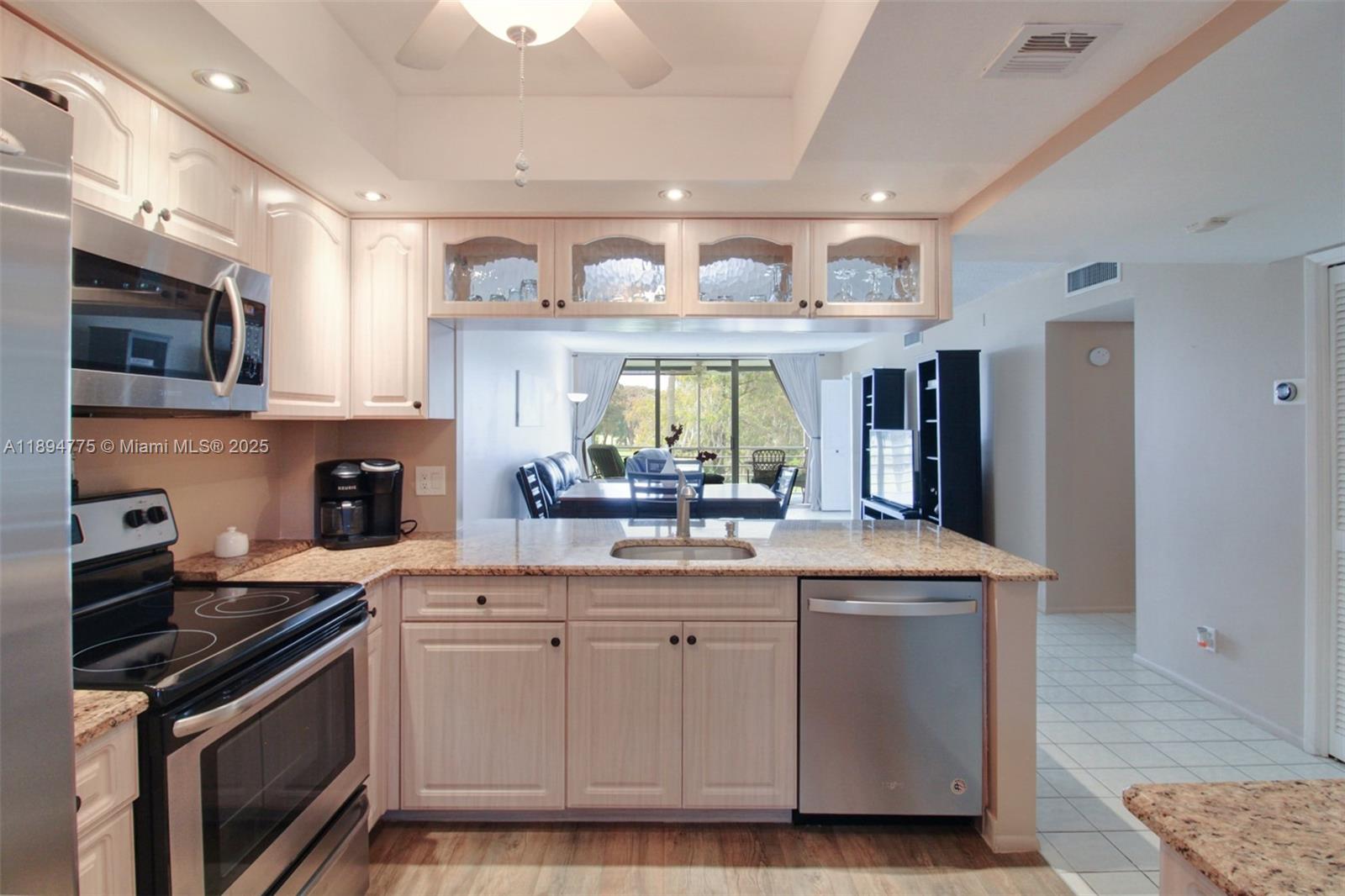 NO 60 PALM-AIRE COUNTRY C - Residential