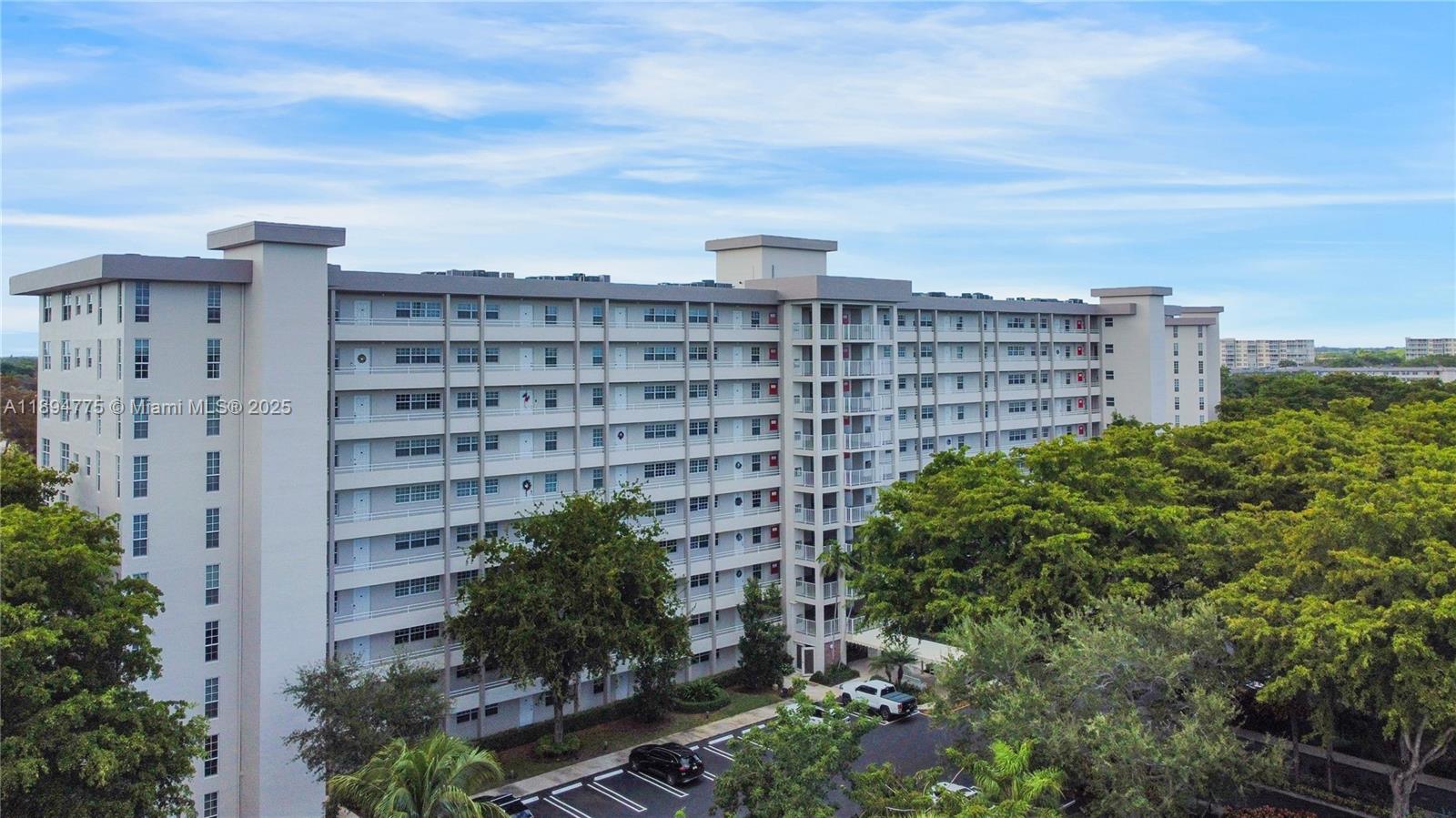 NO 60 PALM-AIRE COUNTRY C - Residential