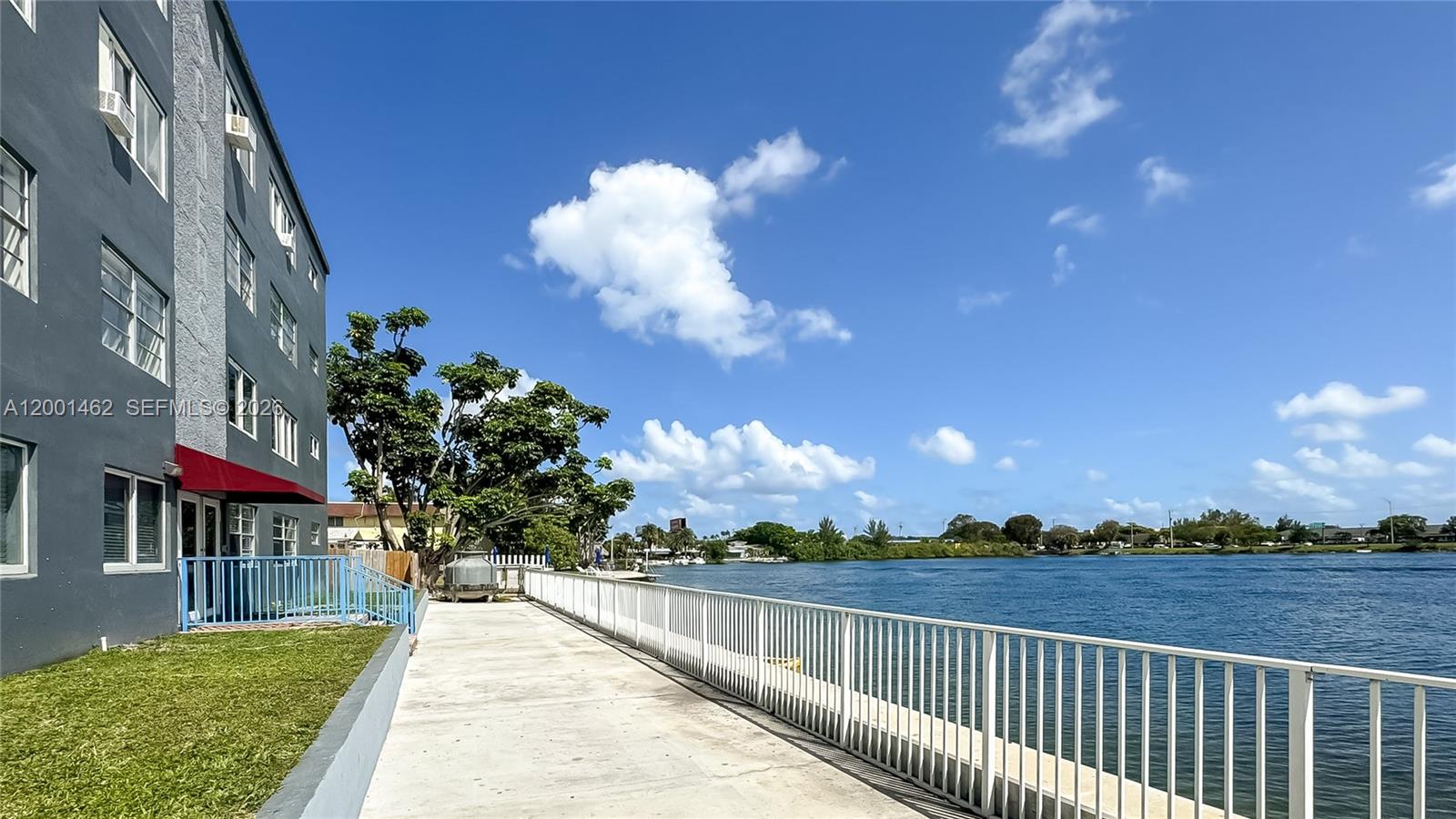 SOMMERSET CONDOMINIUMS - Residential