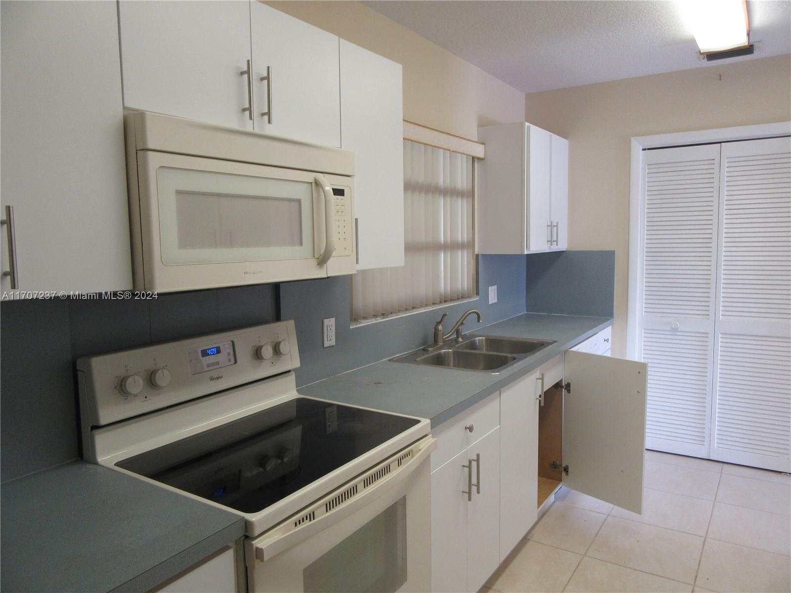 BLK 1 MURRAYS - Residential Lease