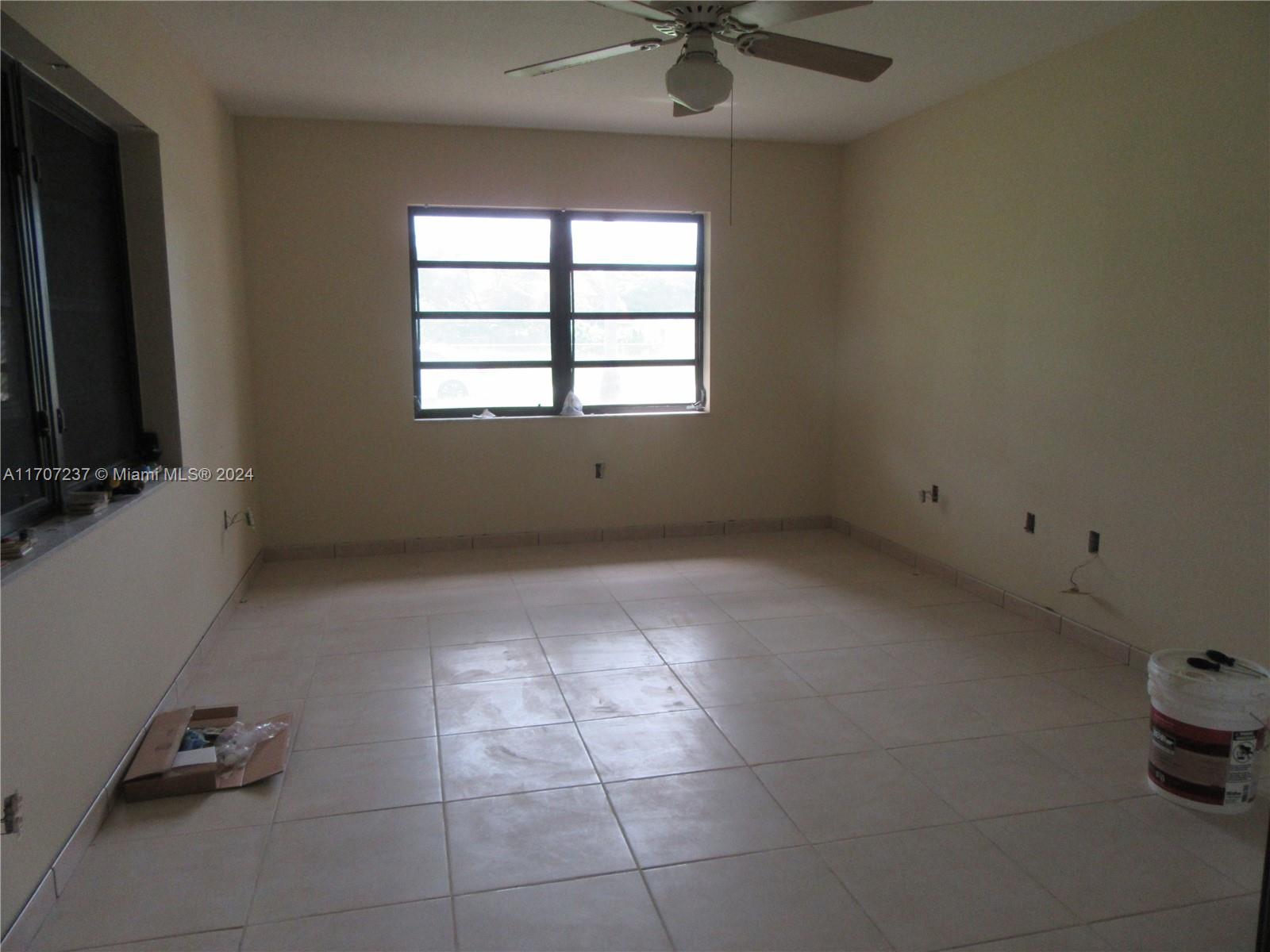 BLK 1 MURRAYS - Residential Lease