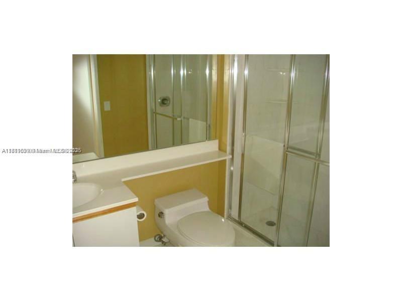 MYSTIC POINTE TOWER 600 C - Residential