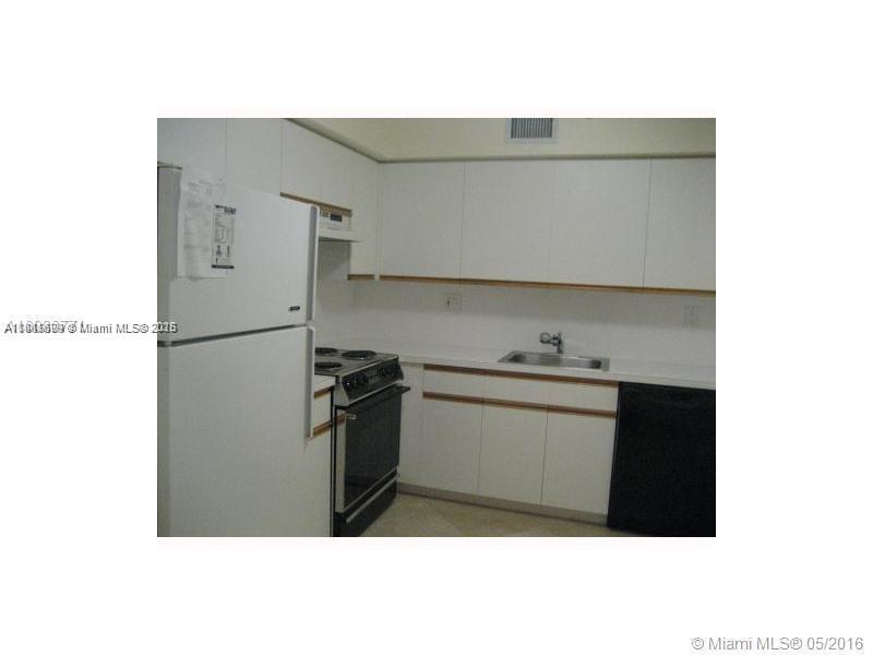 MYSTIC POINTE TOWER 600 C - Residential