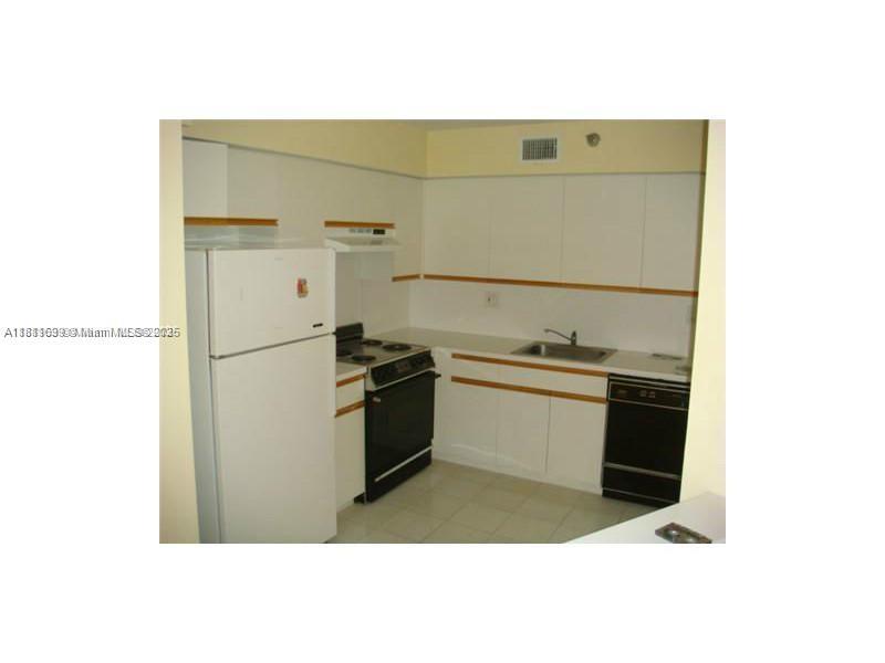 MYSTIC POINTE TOWER 600 C - Residential