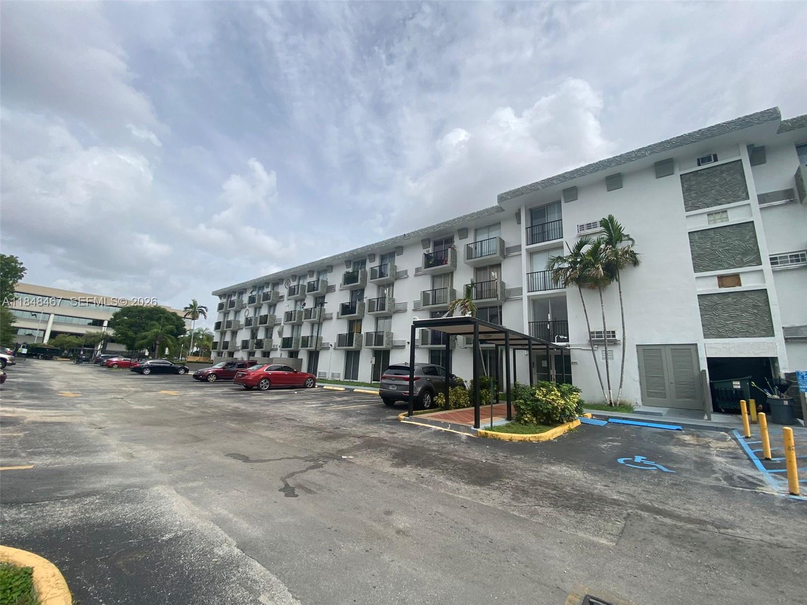 GOLDEN GATE APARTMENTS CO - Residential