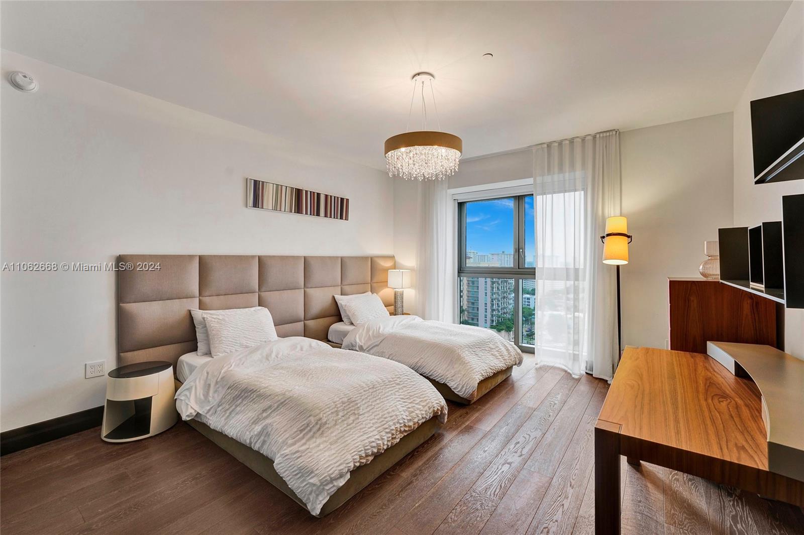 17749 COLLINS AVENUE COND - Residential
