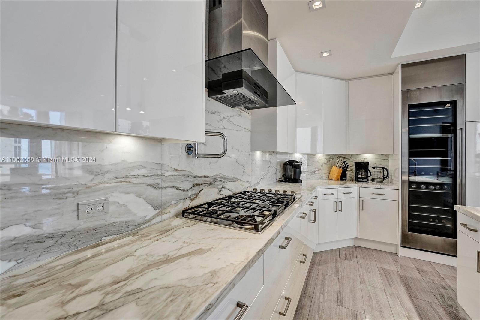 17749 COLLINS AVENUE COND - Residential