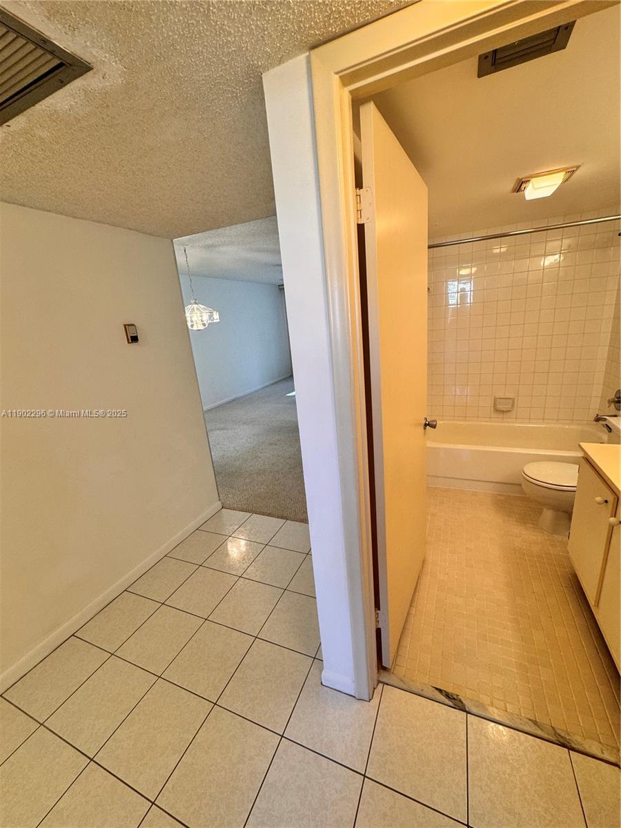 CAMBRIDGE AT CENTURY VILL - Residential Lease