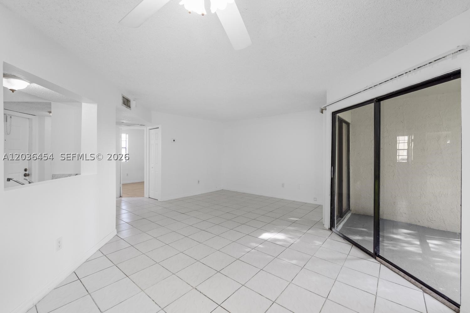 LAKESHORE CONDO I - Residential