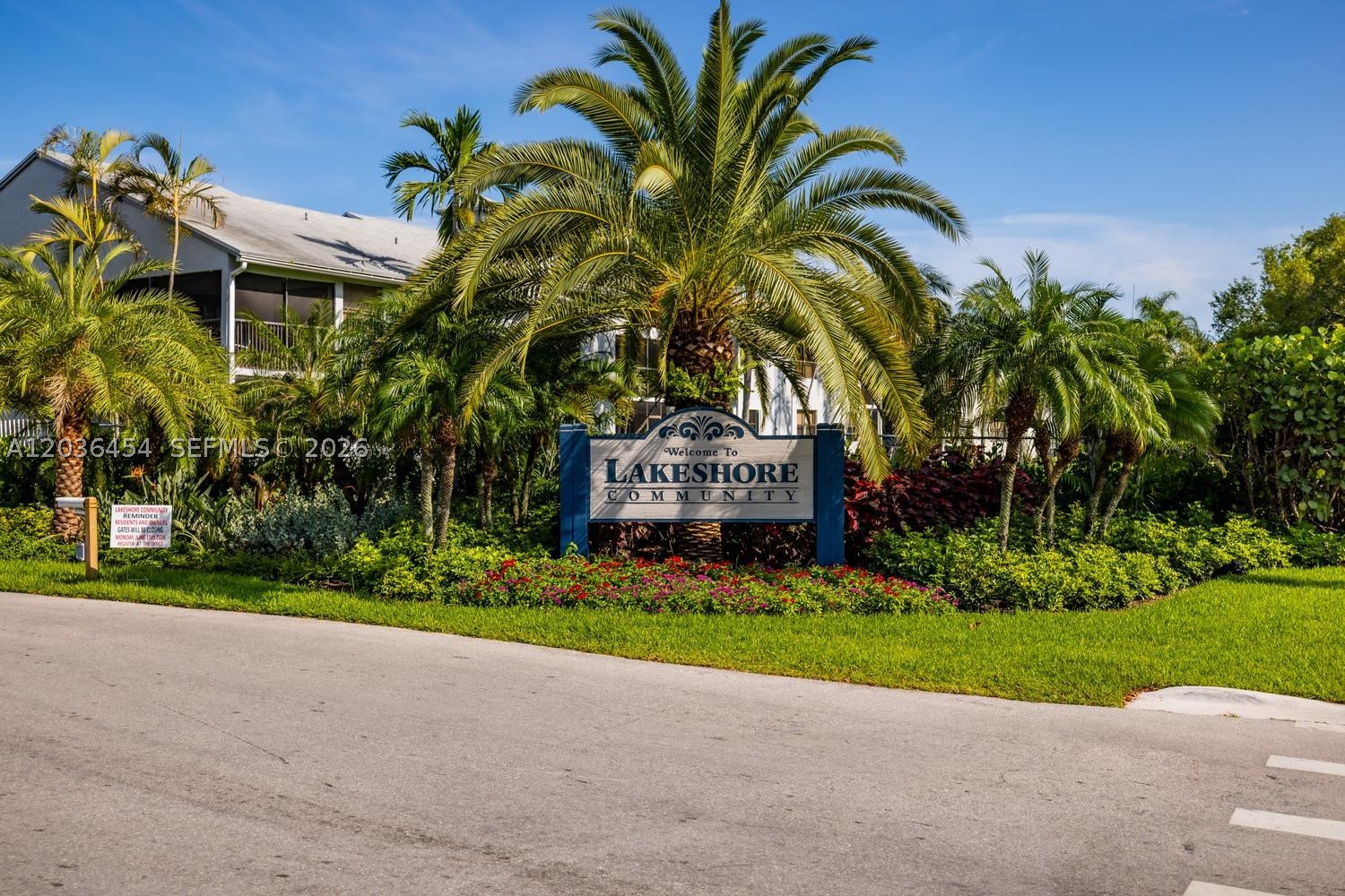 LAKESHORE CONDO I - Residential