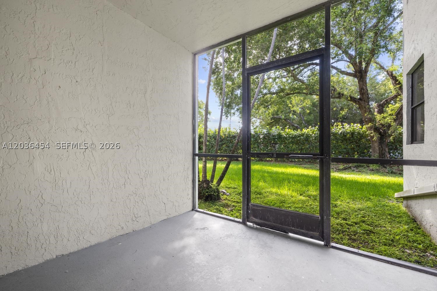 LAKESHORE CONDO I - Residential